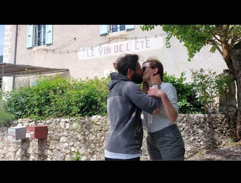 Le Vin De L'Ete Bed & Breakfast Ponet-et-Saint-Auban Bagian luar foto
