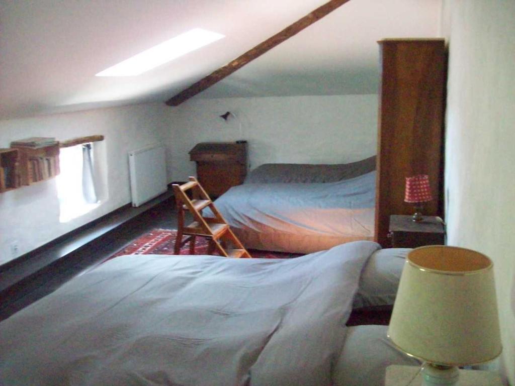 Le Vin De L'Ete Bed & Breakfast Ponet-et-Saint-Auban Ruang foto