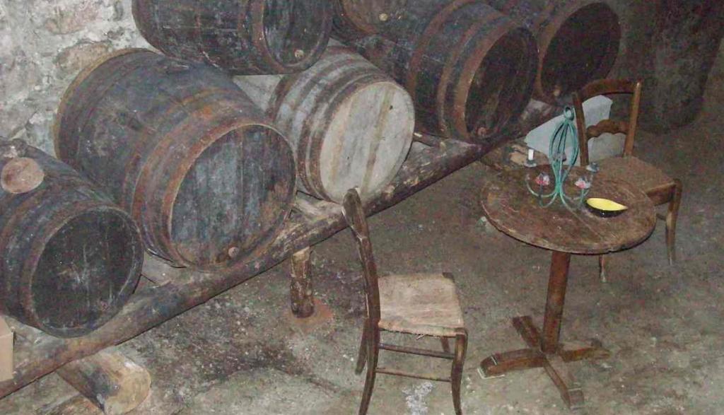 Le Vin De L'Ete Bed & Breakfast Ponet-et-Saint-Auban Bagian luar foto